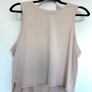 Lululemon muscle tank